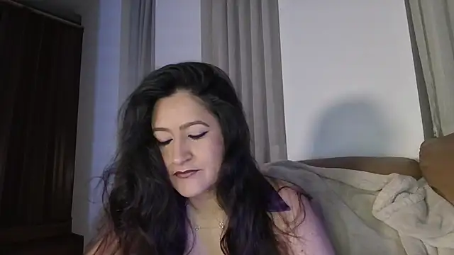 DeesseLuxure online show from 09.23.25