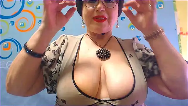 NaughtyMOM4uX online show from 03.15.25