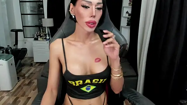 Forever MissCandace online show from 03.19.26