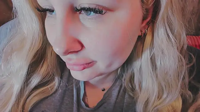 Snapshot of nast-yy chatting on 12.01.25 nast-yy online show from 12.01.25