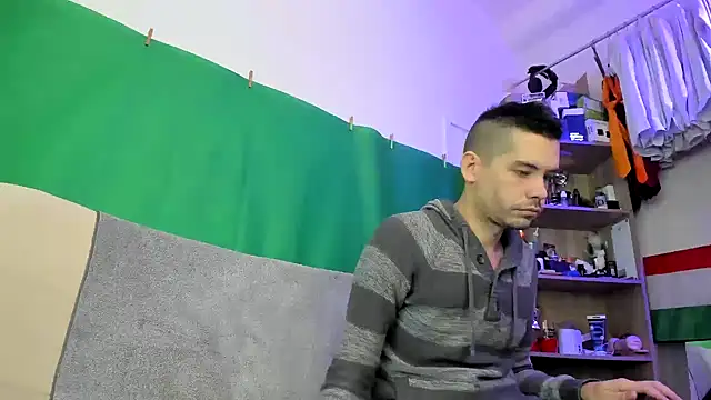 viraglaci18xh online show from 11.23.25