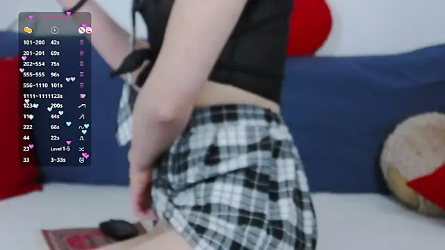 Snapshot of -Lorik- chatting on 04.15.26 -Lorik- online show from 04.15.26