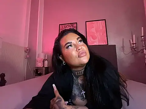  MelinaCurves  online show from 02.23.25