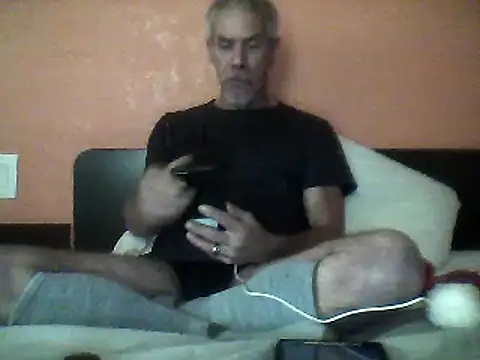 Snapshot of Biknight chatting on 12.22.24 Biknight online show from 12.22.24