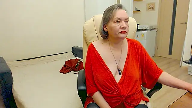 MomJaneSex online show from 11.26.25