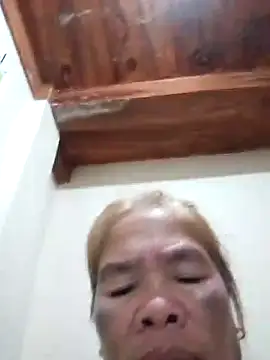 Snapshot of sexylizzy4u chatting on 01.28.25 sexylizzy4u online show from 01.28.25