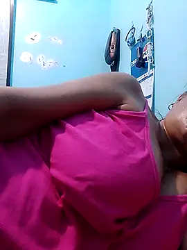 Snapshot of sexylizzy4u chatting on 09.10.25 sexylizzy4u online show from 09.10.25