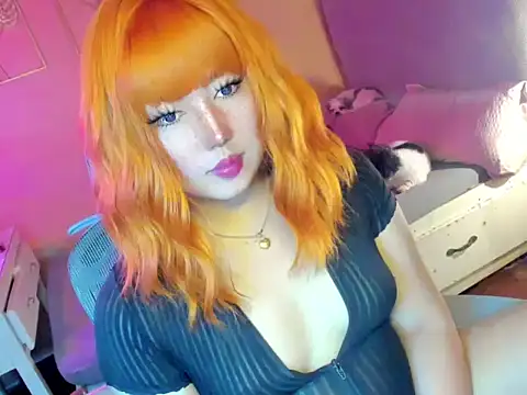 HOTnWILDalice online show from 12.16.25