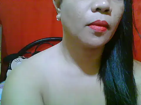 Snapshot of xsweetlips69x chatting on 12.08.24 xsweetlips69x online show from 12.08.24