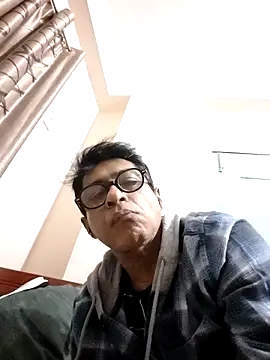 iamkahn 44 online show from 12.16.25