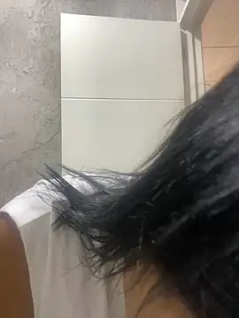 Snapshot of Afroditahott chatting on 01.28.25 Afroditahott online show from 01.28.25