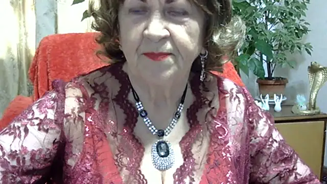 Emma52610 online show from 04.18.26