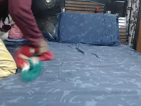 Snapshot of prettyindiandoll chatting on 10.08.25 prettyindiandoll online show from 10.08.25