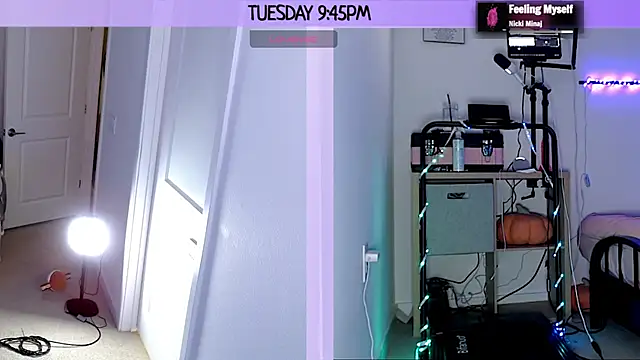 Snapshot of MilaValentina chatting on 01.08.25 MilaValentina online show from 01.08.25