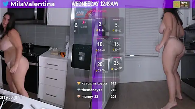 Snapshot of MilaValentina chatting on 03.05.25 MilaValentina online show from 03.05.25