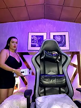 Lia Simons online show from 09.17.25