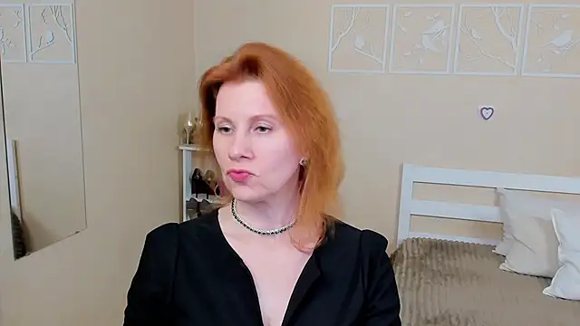 FoxySophia online show from 01.30.25