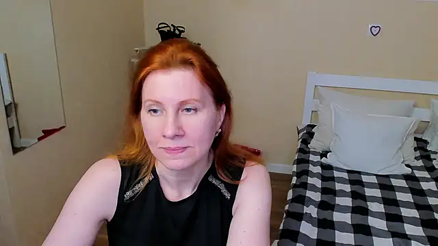 FoxySophia online show from 10.30.25