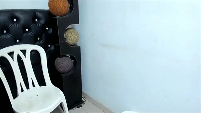 beckyummys online show from 10.15.25