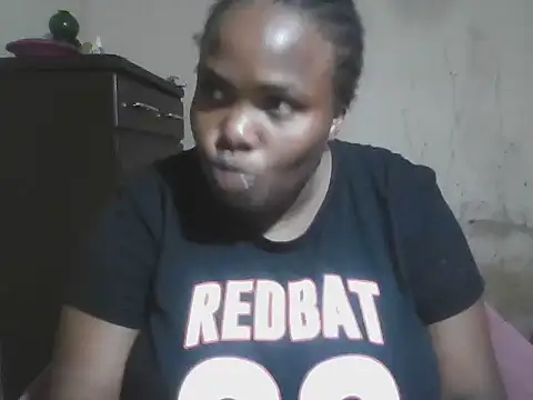 Snapshot of sexybigboobz chatting on 09.30.25 sexybigboobz online show from 09.30.25