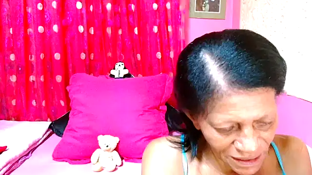 SLUTTYROXY online show from 01.20.25