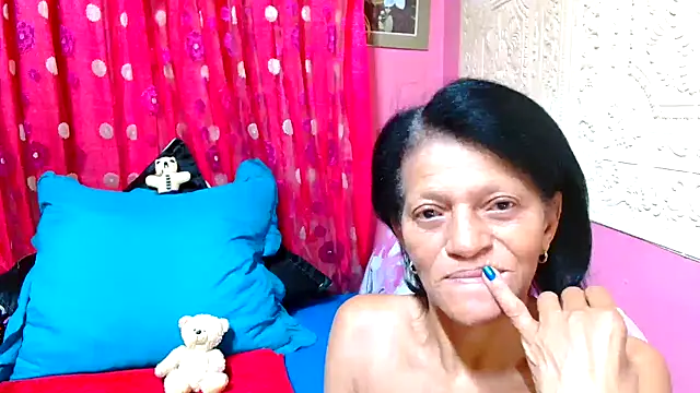 SLUTTYROXY online show from 02.01.25