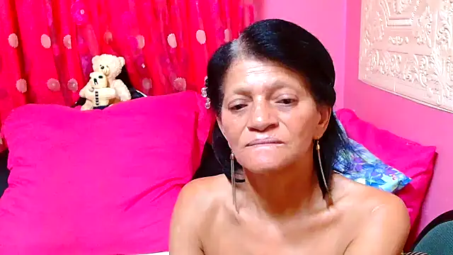SLUTTYROXY online show from 02.05.25
