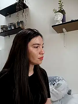 loveuu-bae online show from 12.02.24