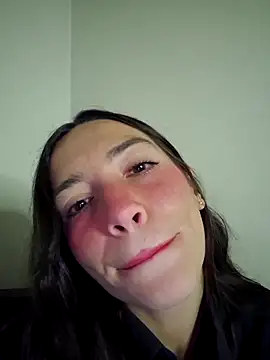 loveuu-bae online show from 10.10.25