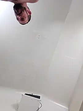 UncutHammer69 online show from 10.10.25