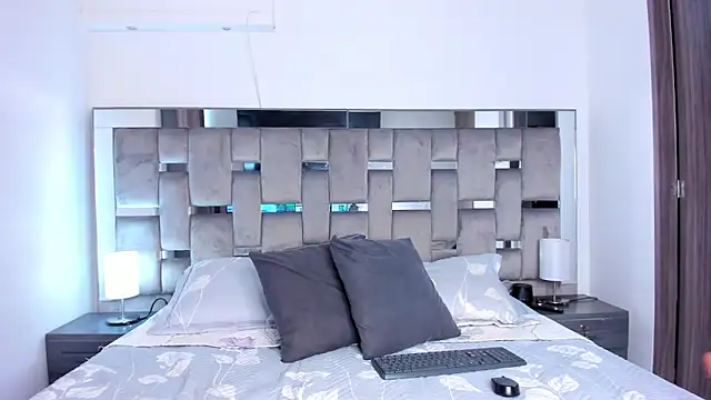 Cammiila online show from 02.15.25