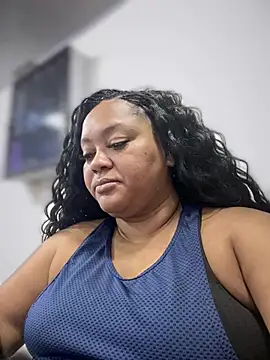 yanza2002 online show from 12.30.24