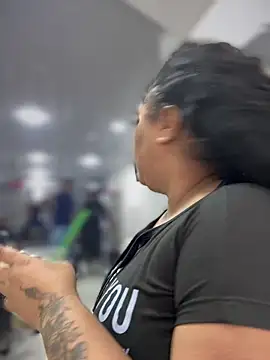 yanza2002 online show from 02.09.25