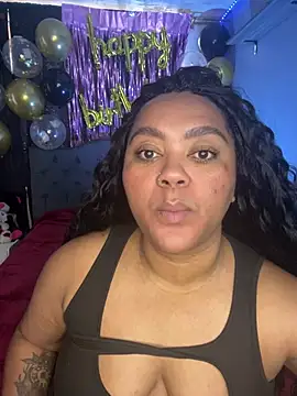 yanza2002 online show from 04.04.26