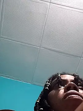 Snapshot of HONEYSWEETS_LIVE chatting on 11.06.25 HONEYSWEETS LIVE online show from 11.06.25