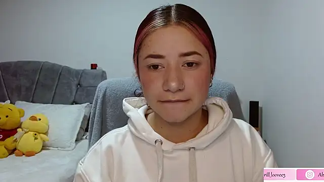 abril love2 online show from 02.06.25