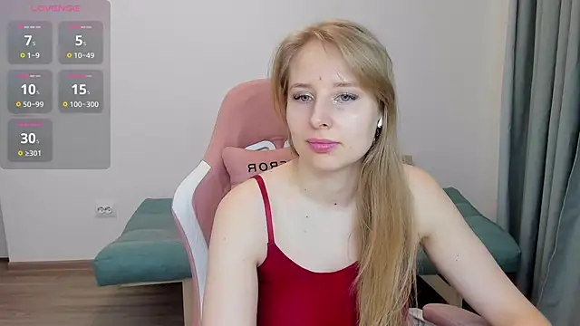 Snapshot of Jessy_Ginger chatting on 03.05.25 Jessy Ginger online show from 03.05.25