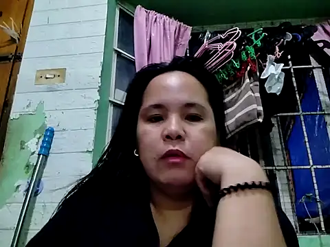 Snapshot of AasianAngelEyesXX chatting on 12.15.25 AasianAngelEyesXX online show from 12.15.25