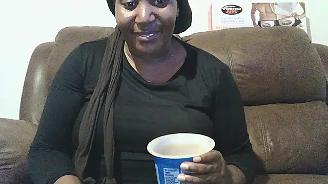 Snapshot of ebonytitts4u chatting on 02.17.25 ebonytitts4u online show from 02.17.25