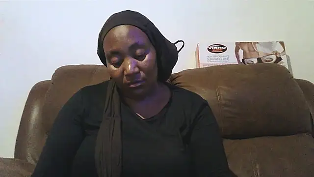 Snapshot of ebonytitts4u chatting on 02.17.25 ebonytitts4u online show from 02.17.25