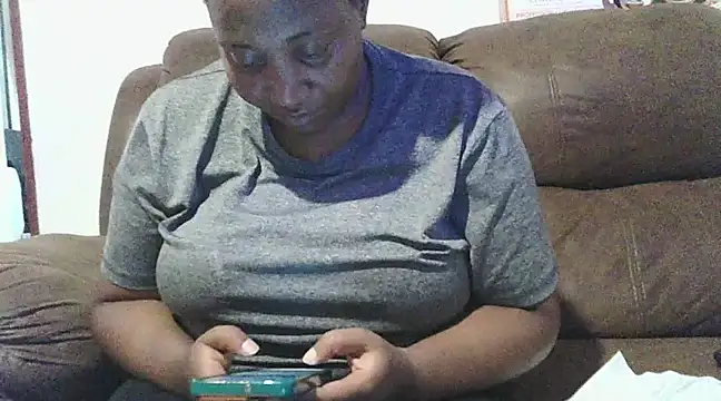 Snapshot of ebonytitts4u chatting on 02.19.25 ebonytitts4u online show from 02.19.25