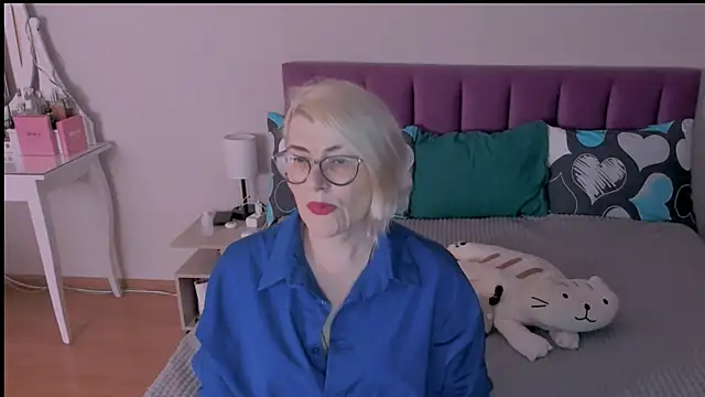 Snapshot of sabrinamacmarren chatting on 01.24.25 sabrinamacmarren online show from 01.24.25