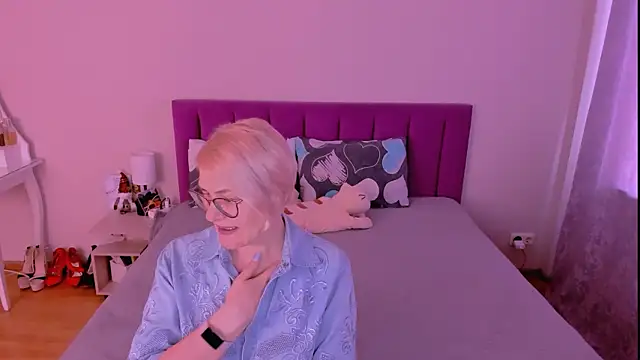 sabrinamacmarren online show from 02.01.26