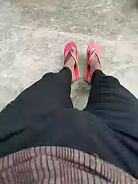 Snapshot of bigh96dik chatting on 02.16.25 bigh96dik online show from 02.16.25