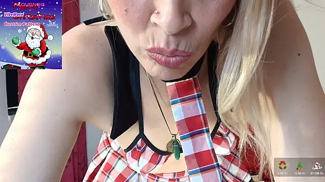 Snapshot of samanthaExsotic chatting on 12.19.24 samanthaExsotic online show from 12.19.24