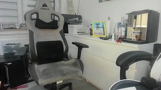 PinkyBoyD online show from 12.01.25