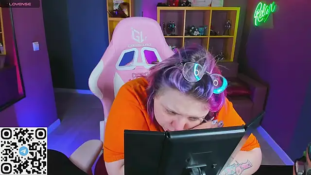 Yoki Shizuko online show from 03.08.25