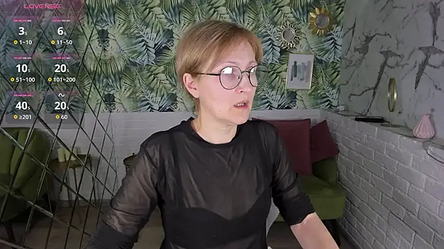 Paris Cherry online show from 02.07.26