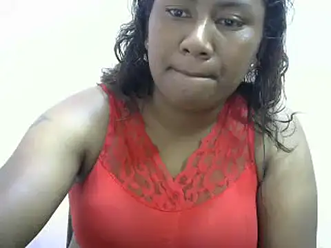 Snapshot of cutybigass chatting on 01.07.25 cutybigass online show from 01.07.25