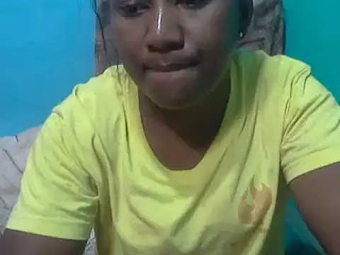 Snapshot of cutybigass chatting on 10.29.25 cutybigass online show from 10.29.25